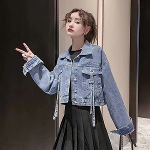Chic Cropped Denim Jacket – Women’s Lace-Up Jean Outerwear for All Seasons