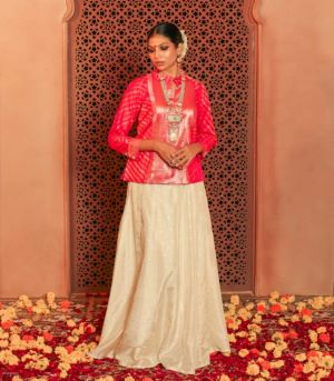 Discover Your Perfect Look with House Of Surkh’s Women’s Skirt Set Collection
