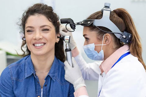 Best ENT Specialist in South Delhi | Experienced ENT Doctor in South Delhi