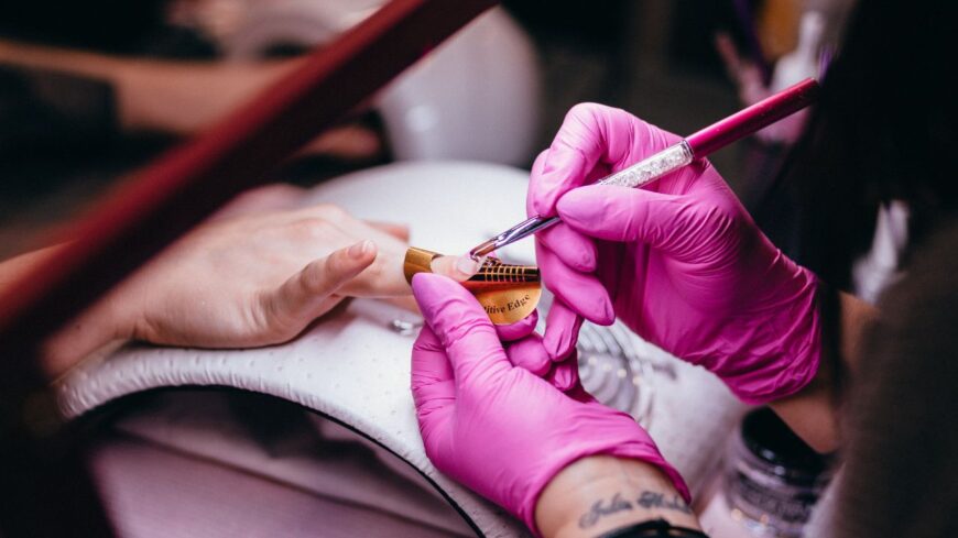 Best Nail Salon in Chinatown: Julia Beauty