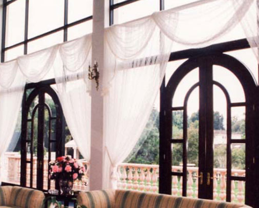 Stylish & Affordable Custom Curtains in Los Angeles by F & R Interiors
