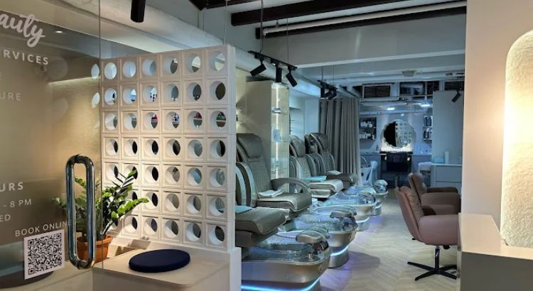 Best Nail Art & Manicure Services – Julia Beauty, Chinatown