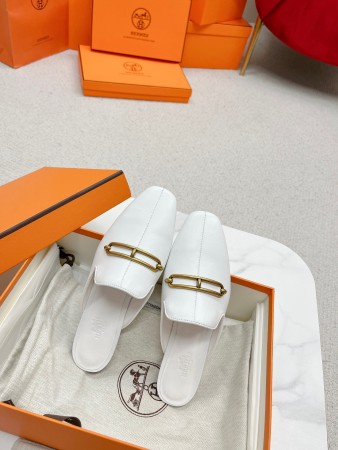 Luxury Style: Replica Hermes Mules