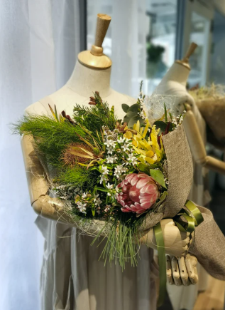 Graduation Flowers Melbourne – Dandelion Floral and Foliage Design