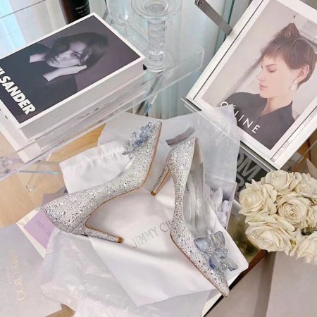 Replica Jimmy Choo Pumps – Step Into Red Carpet Glamour