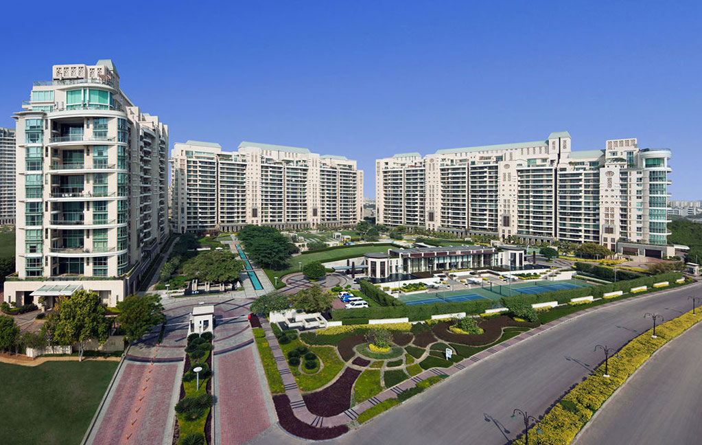 DLF The Aralias Sector 42 – Luxury Living in the Heart of Gurgaon