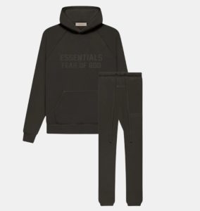 Essentials Hoodie – Streetwear Vibes with a Premium Feel