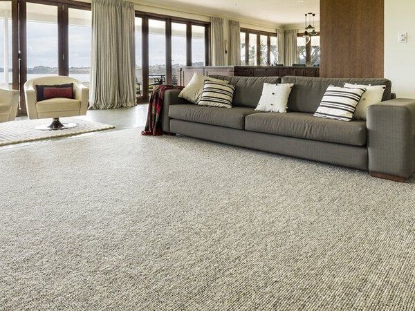 Professional Carpet Installation Services in Dubai
