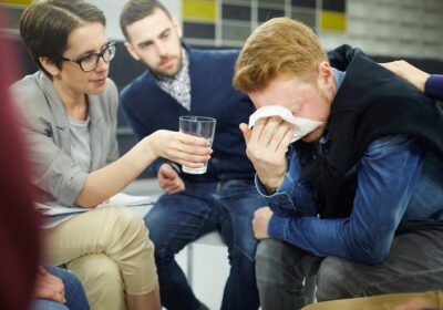 sharing-grief_1098-16062