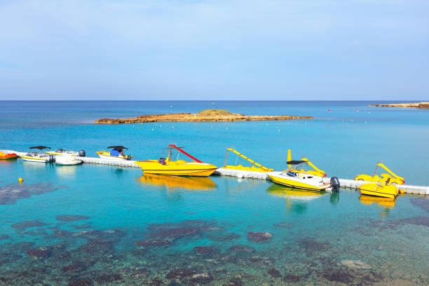 The Perfect Blend of Fun and Relaxation with Pontoon Boat Rental
