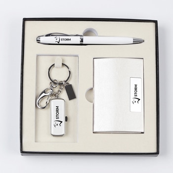 PapaChina Provides Corporate Gifts Supplier Solutions for Professional Gifting Needs