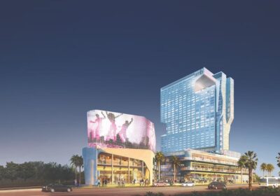 AMB-Selfie-Square-37D