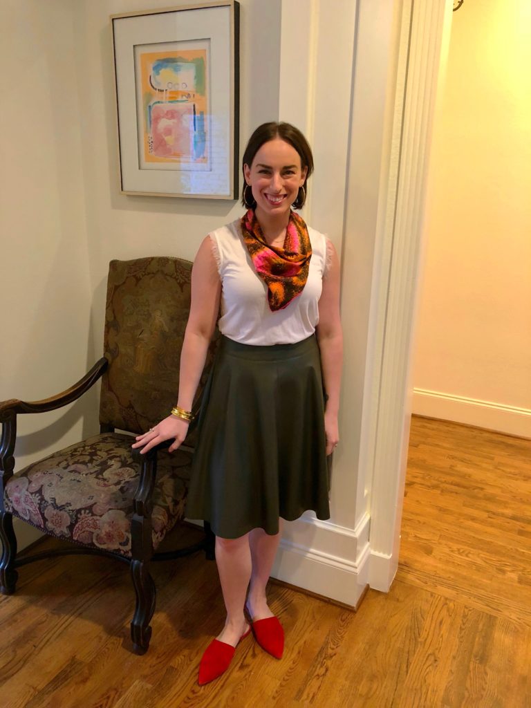 Effortless Ways to Wear White T-Shirts for a Chic, Everyday Look