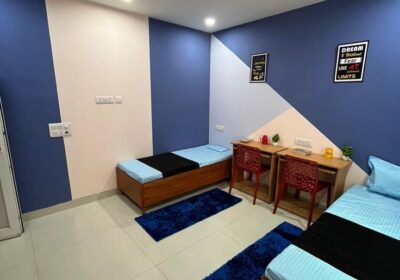 PG-in-Delhi-for-Female-With-Food-at-Low-Price-Thehivehostels