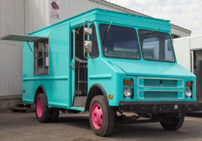 Custom-Turquoise-Food-Truck-Delaware