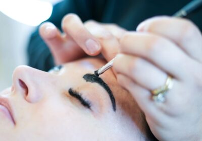 BROW_TINTING_optimized_1000