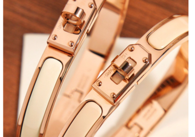 Hermes-Mini-Clic-Kelly-Bracelet-in-Creme-Enamel-Replica