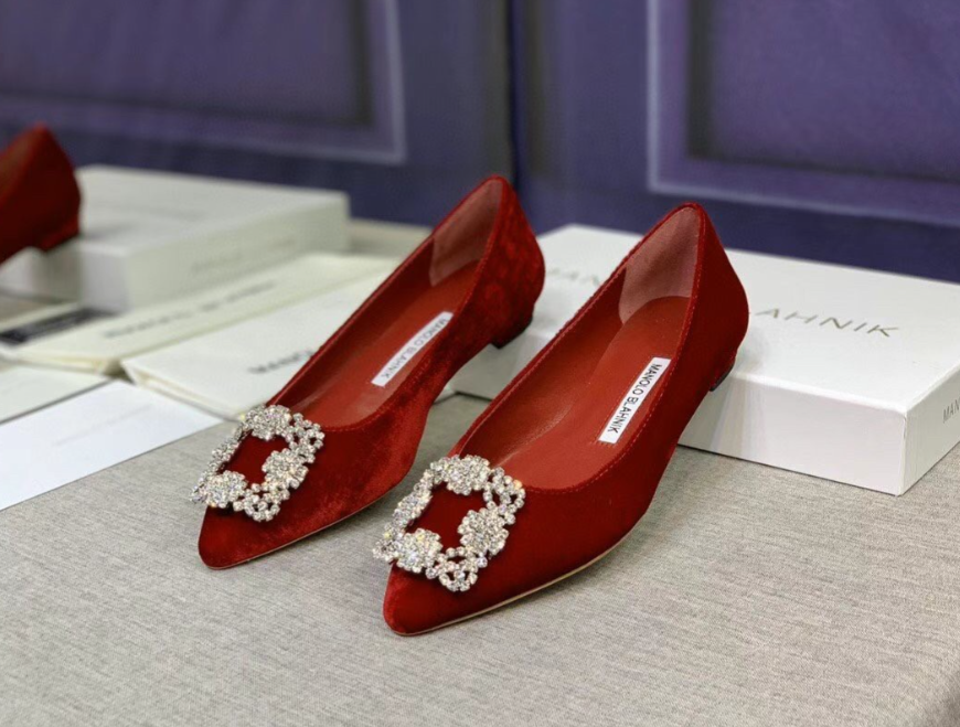 Manolo Blahnik-Inspired Flats at BragMyShoe.com