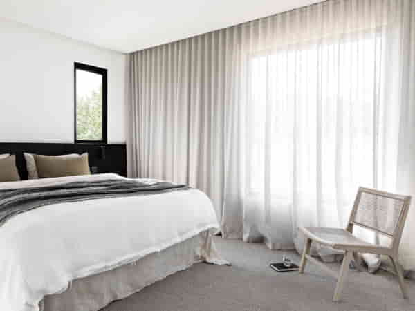 Buy Premium Sheer Curtains in Dubai – 20% OFF