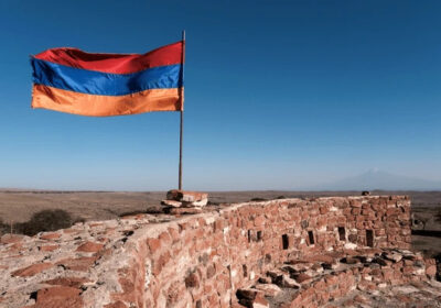 armenian-flag-on-dashtadem-fortress-600nw-2280199619